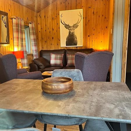 Milton Bay Luxury Lodge Wrapped In Exceptional Scenery Morenish المظهر الخارجي الصورة